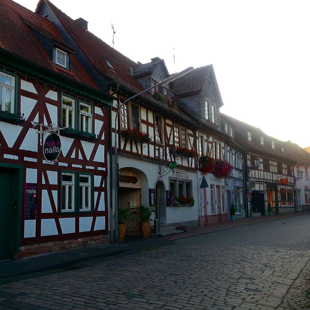 In der Aschaffenburger Straße hat man das Gefühl, in einer anderen Zeit zu sein