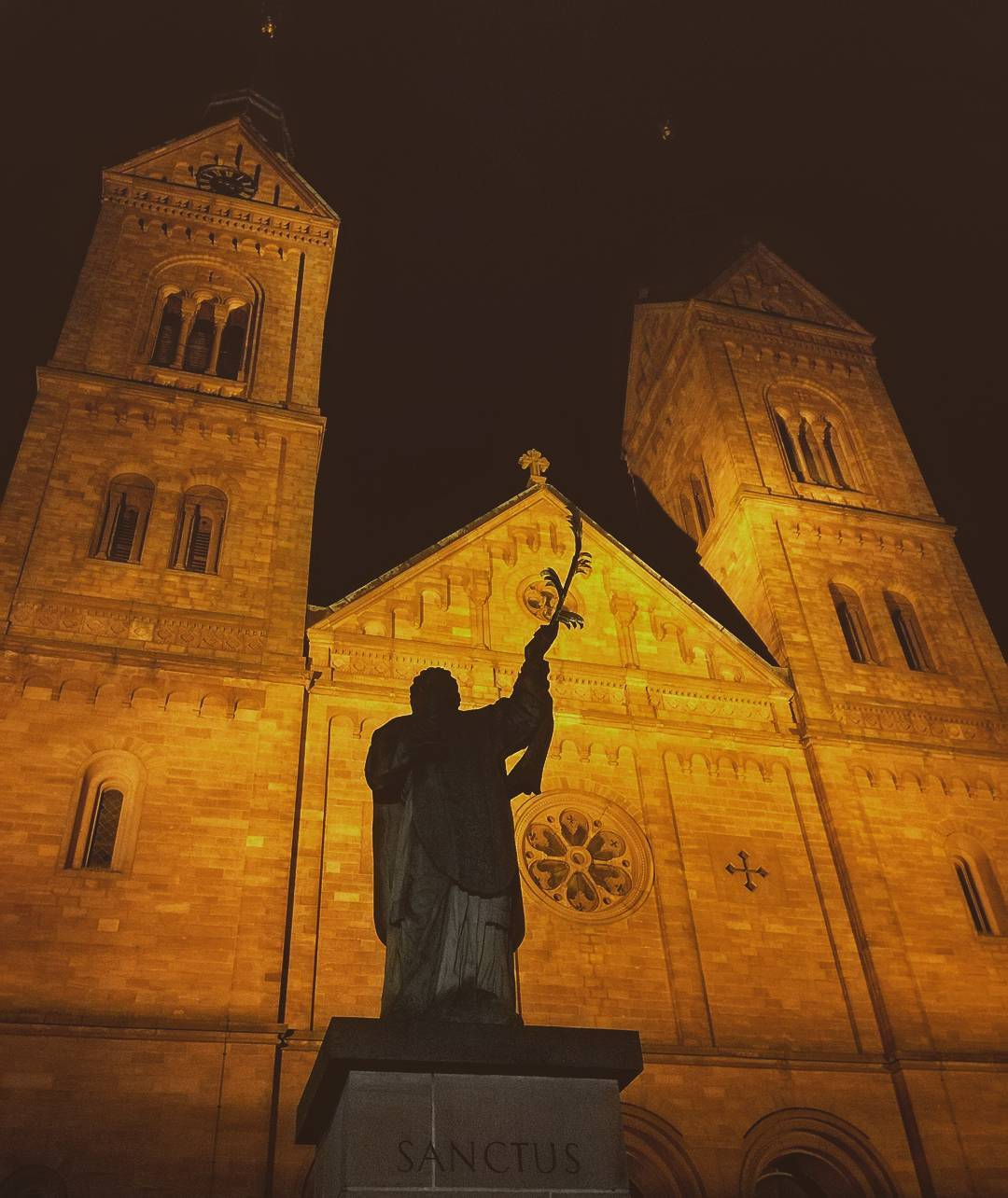 Die Basilika bei Nacht